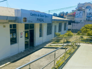 Gobernadora Alexandra Jara anuncia proyectos viales y de salud para Loja con respaldo internacional